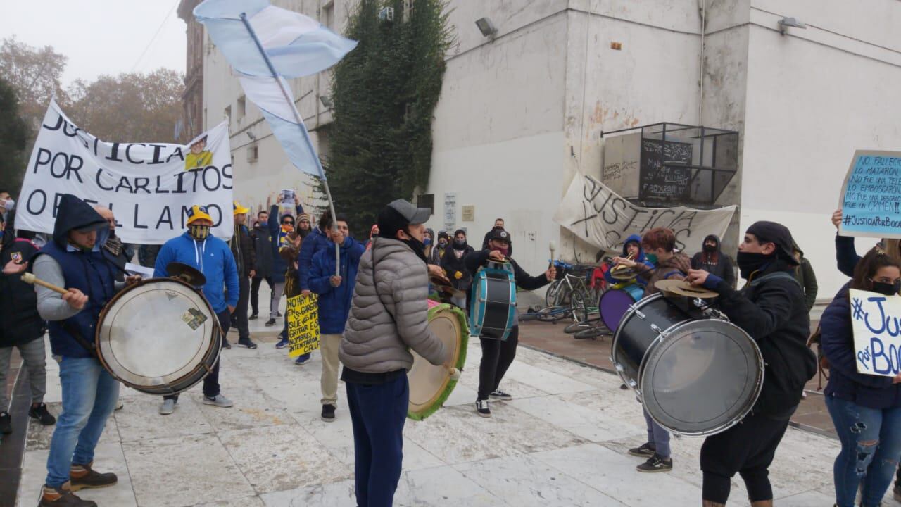 Manifestación en reclamo de Justicia por Carlos Orellano