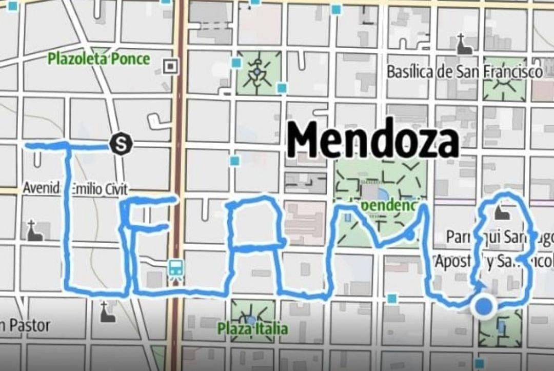 El mensaje que le dedicó un mendocino a su novia, tras una larga caminata y se volvió a viral.