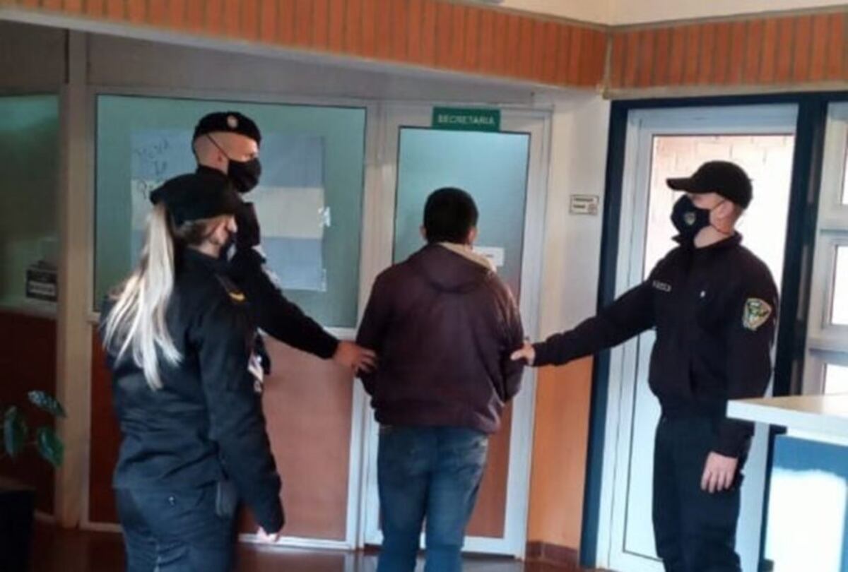 Tras estar prófugo durante seis meses, la Policía capturó a un hombre acusado de violación contra su hija menor de edad