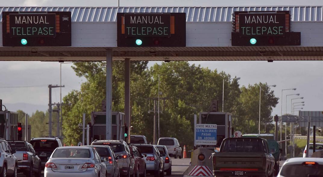 Quienes pasen por el carril de Telepeaje sin contar con el servicio habilitado, serán multados cuatro veces más de lo que cuesta actualmente.