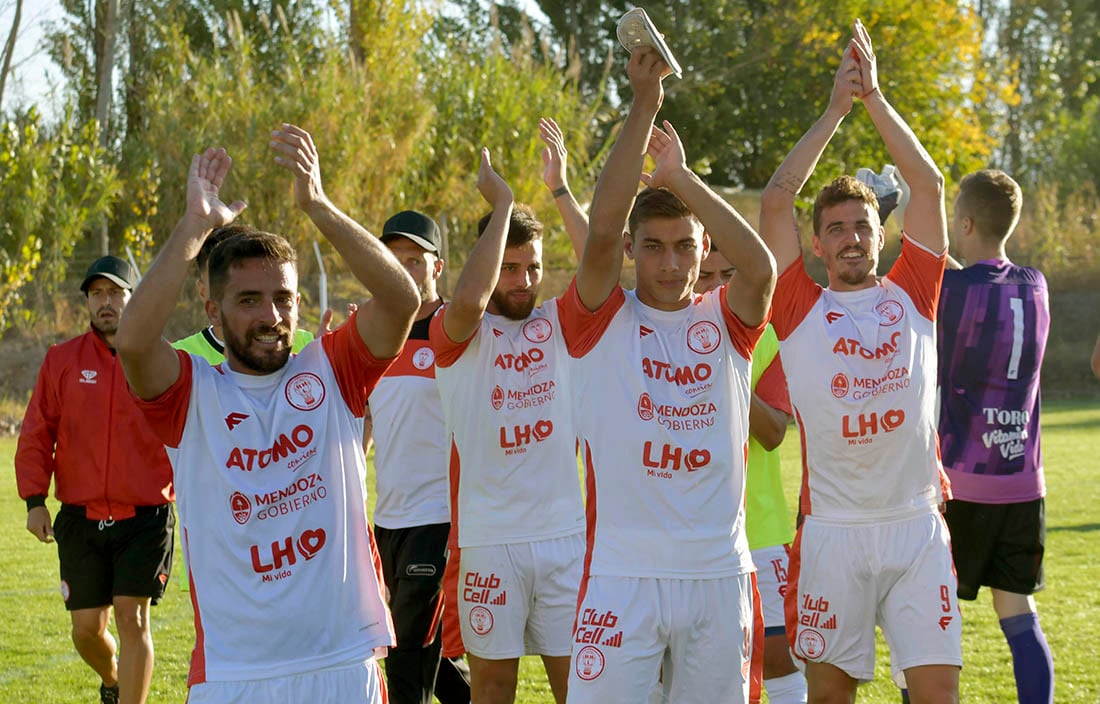 Huracán Las Heras sigue sumando para meterse en zona de clasificación de torneo Federal A.