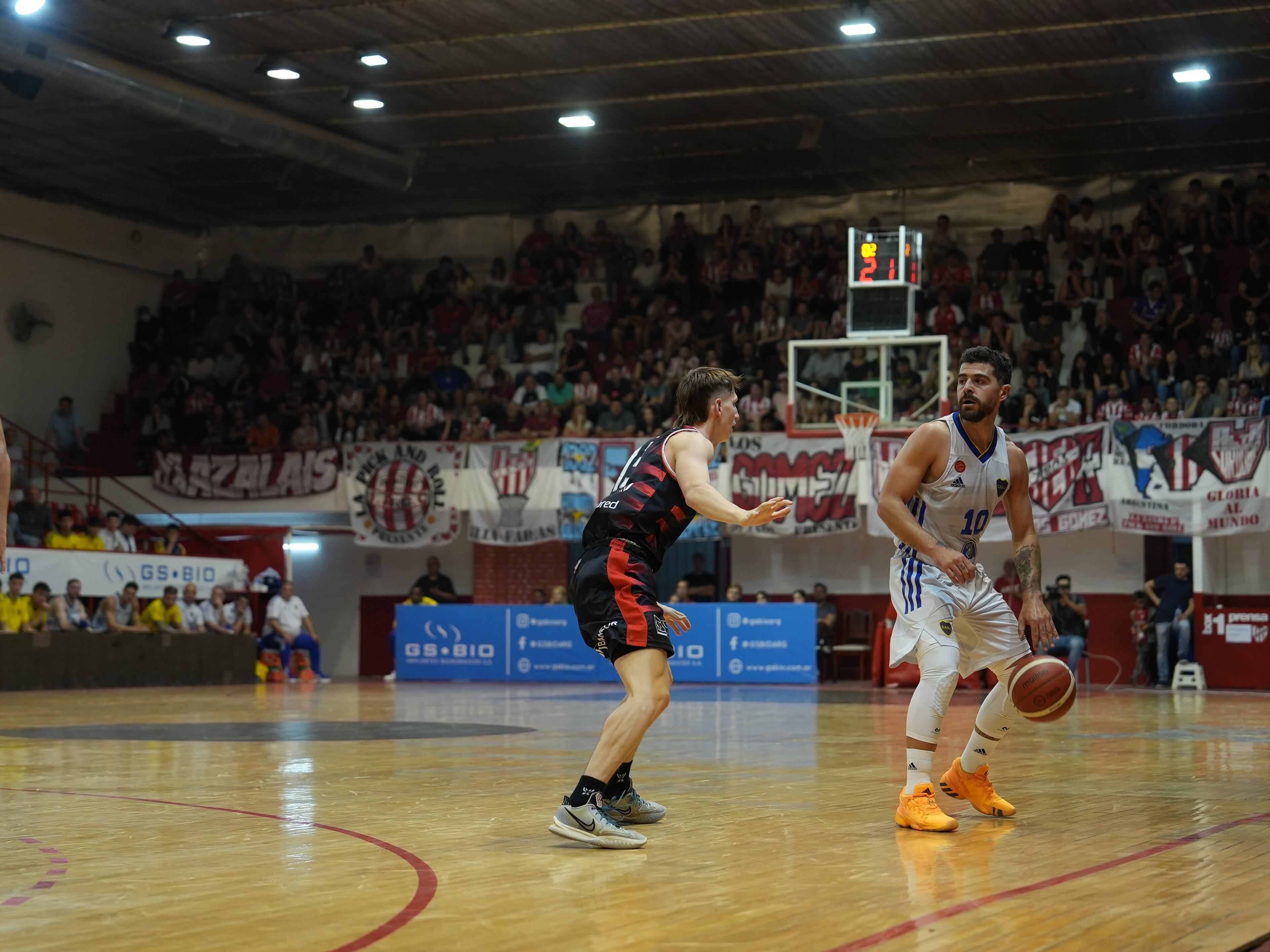 Instituto y Boca animan un duelo de alto nivel en el Sandrín. (@BasquetBocaJrs)