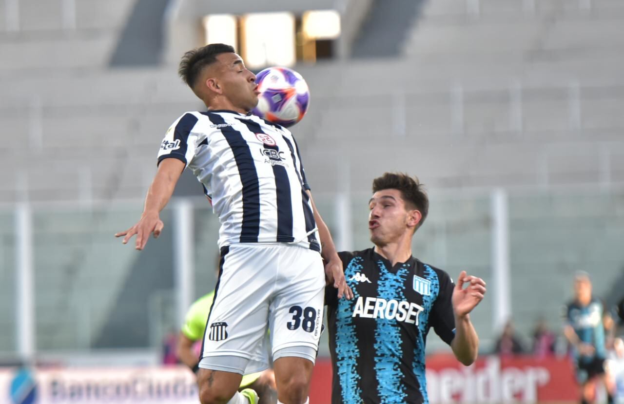 Talleres recibió a Racing por la fecha 15 de la Liga Profesional en el estadio Mario Alberto Kempes. (Facundo Luque / La Voz)