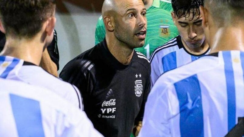 Los dirigidos por Javier Mascherano quedaron eliminados en primera rueda del Sudamericano. Pero jugarán el Mundial Sub 20 como anfitriones una vez que desde FIFA, Conmebol y AFA confirmen a la Argentina como organizador.