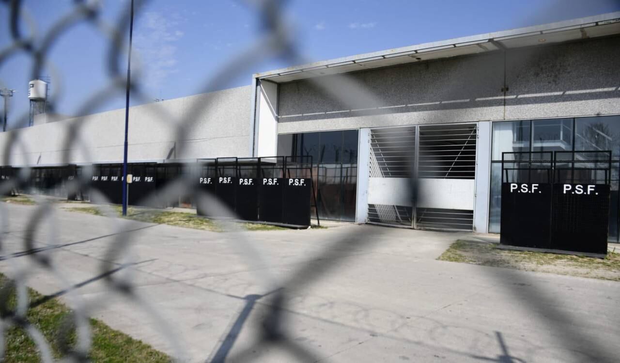 En la zona oeste no hallaron personas heridas tras el ataque.