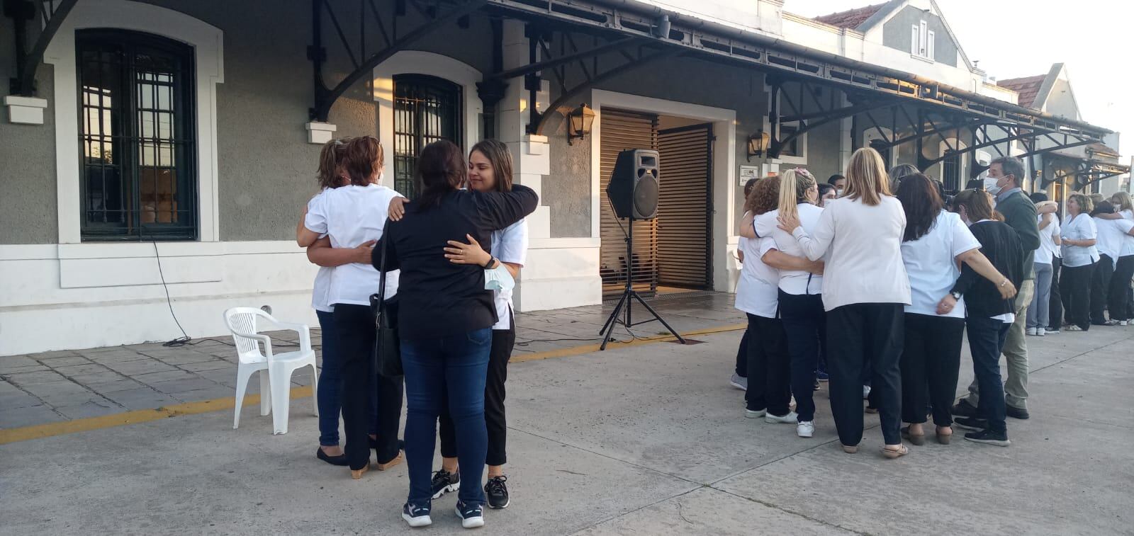 "Y un día volvimos a encontrarnos": emotiva celebración en el Día de la Enfermería