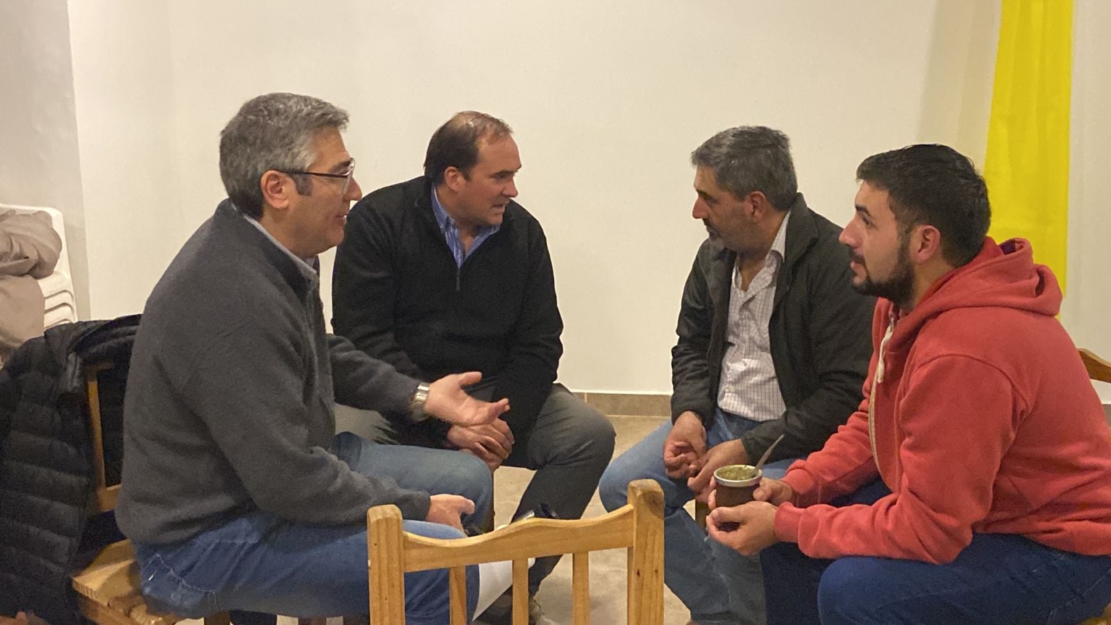 El Movimiento Vecinal Renovación realizó el Conversatorio con productores rurales