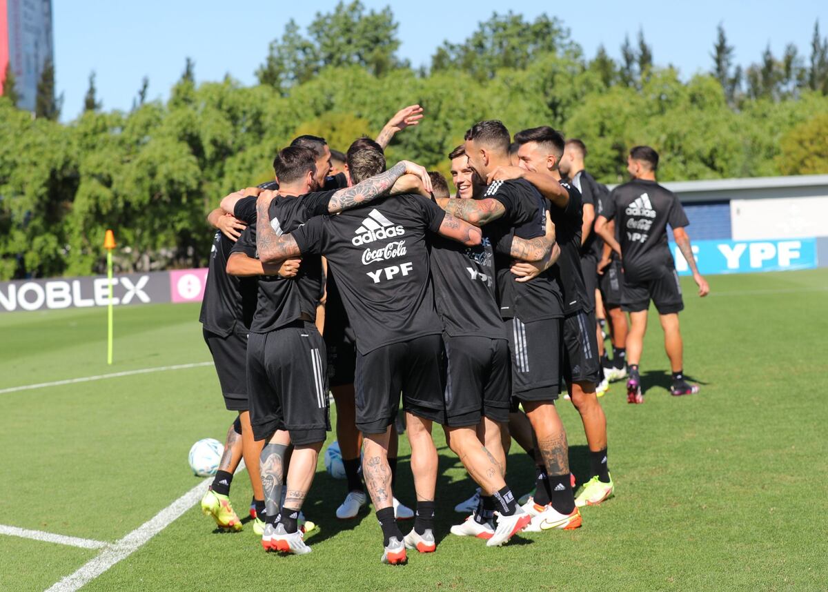 La Selección Argentina cierra su jornada en Ezeiza y viaja a San Juan para medirse ante Brasil