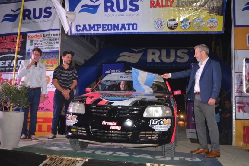 Rally Entrerriano en Diamante. Frigerio hizo la largada simbólica.