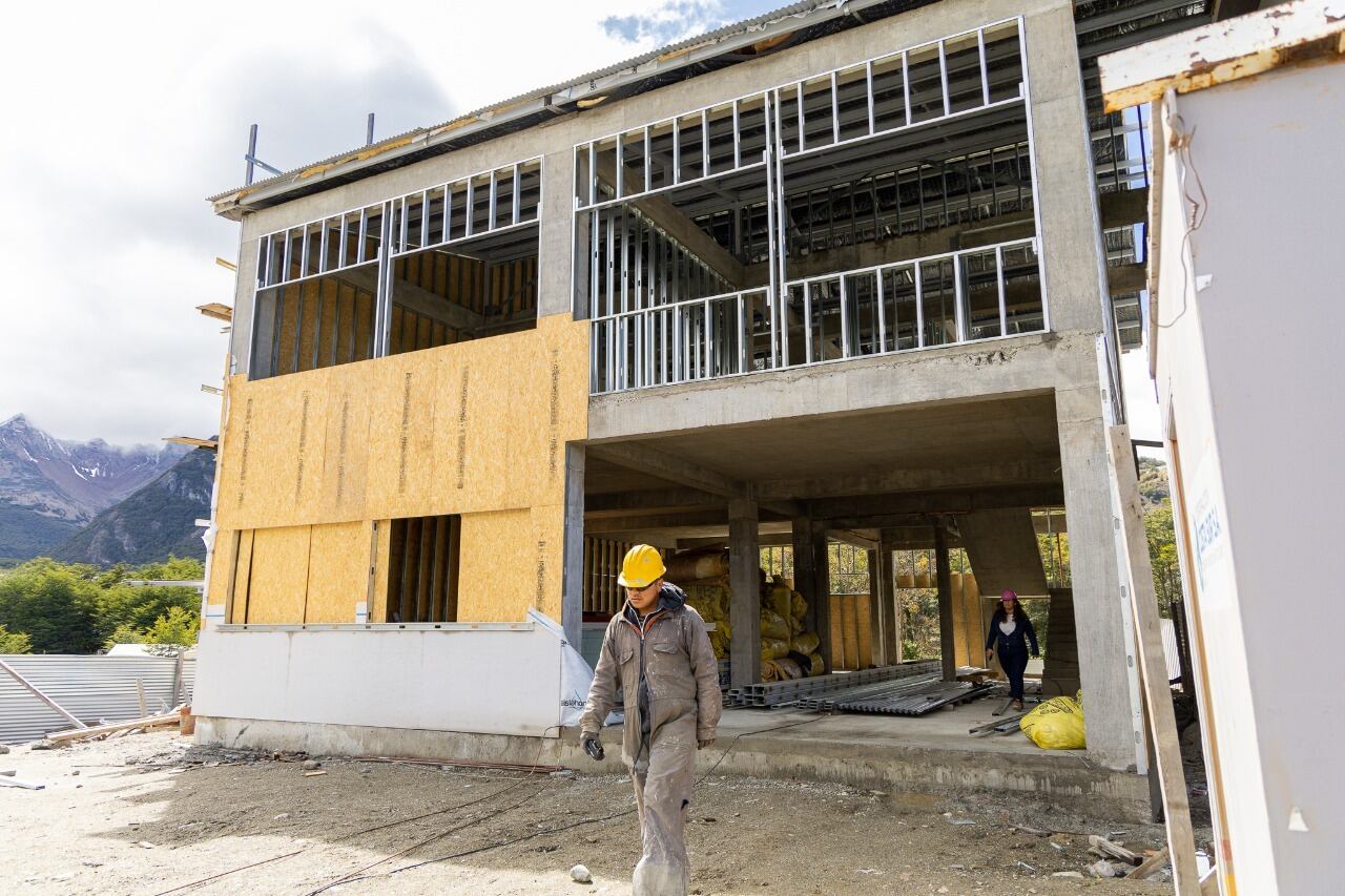 Realizan trabajos de ampliación para la escuela 47 y el Colegio Técnico Provincial