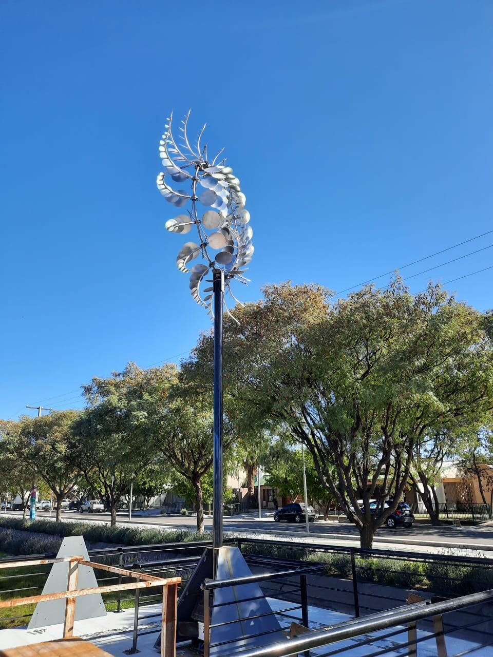 Mandala de la discordia. Estaba instalada en el paseo Rawson en San Rafael. 