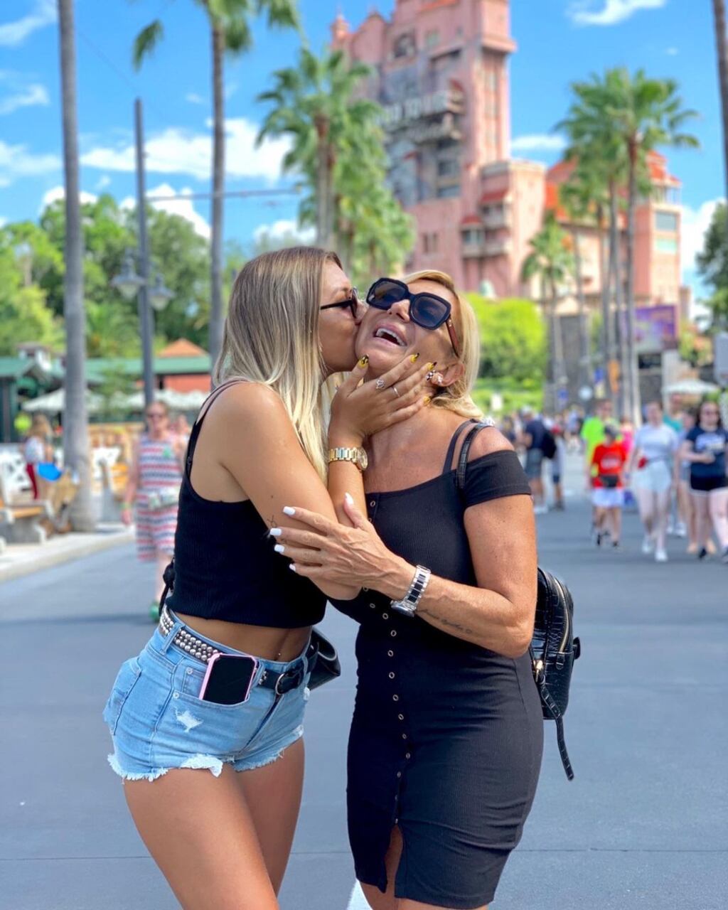 La ex vedette Yanina Zilli junto a su hija