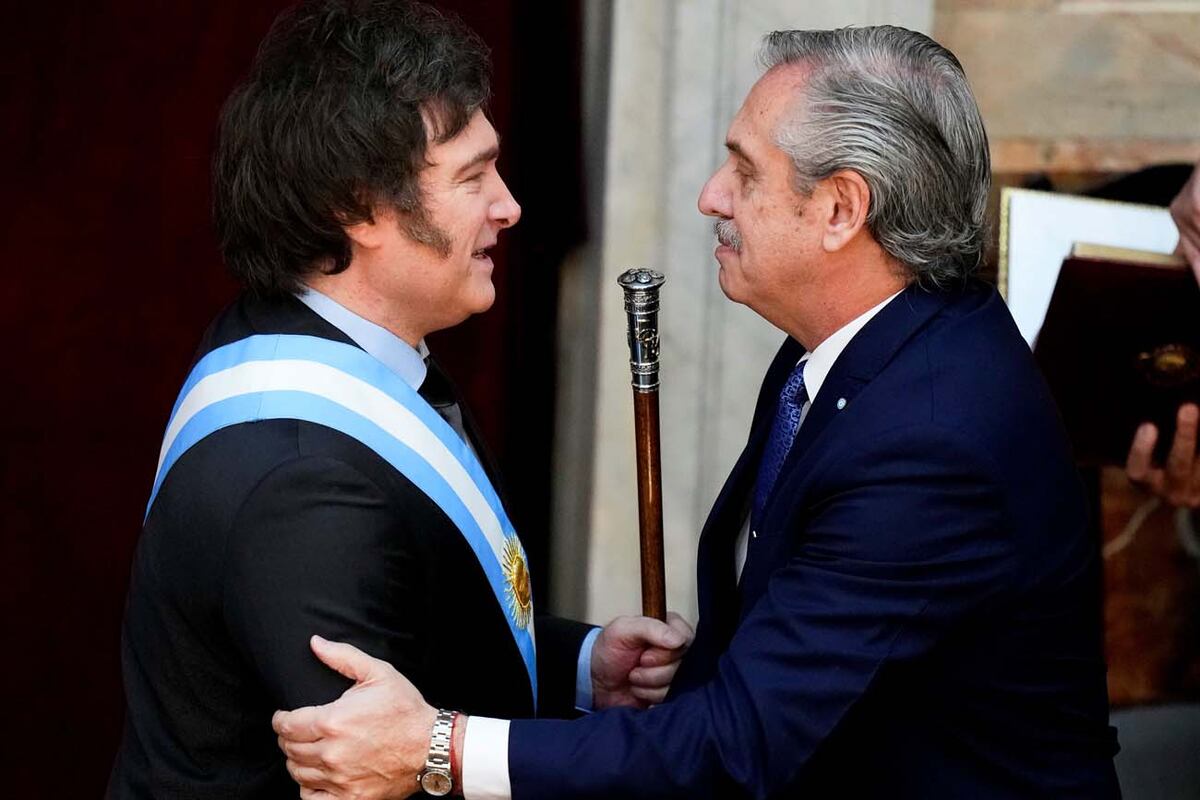 Milei llamó “títere” a Alberto Fernández: la fuerte respuesta del expresidente con una alusión a Conan
