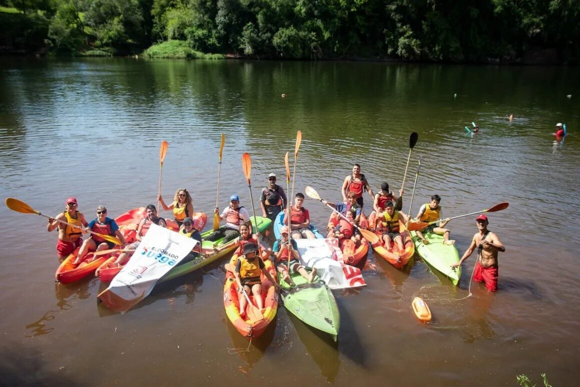 Regresa a sus funciones la Escuela Municipal de Kayak en Eldorado.