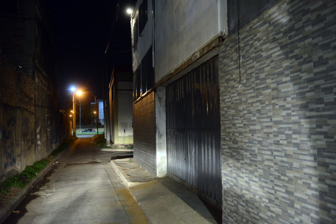 La zona de la Plaza de las Américas sufre una ola de inseguridad durante la noche.  (Nicolás Bravo / La Voz)