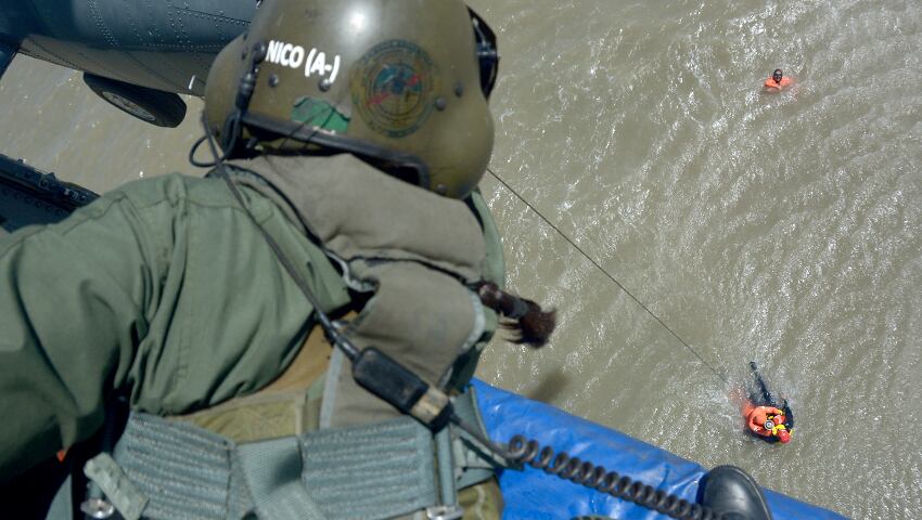 Puerto Belgrano: finalizó el curso de nadadores de rescate