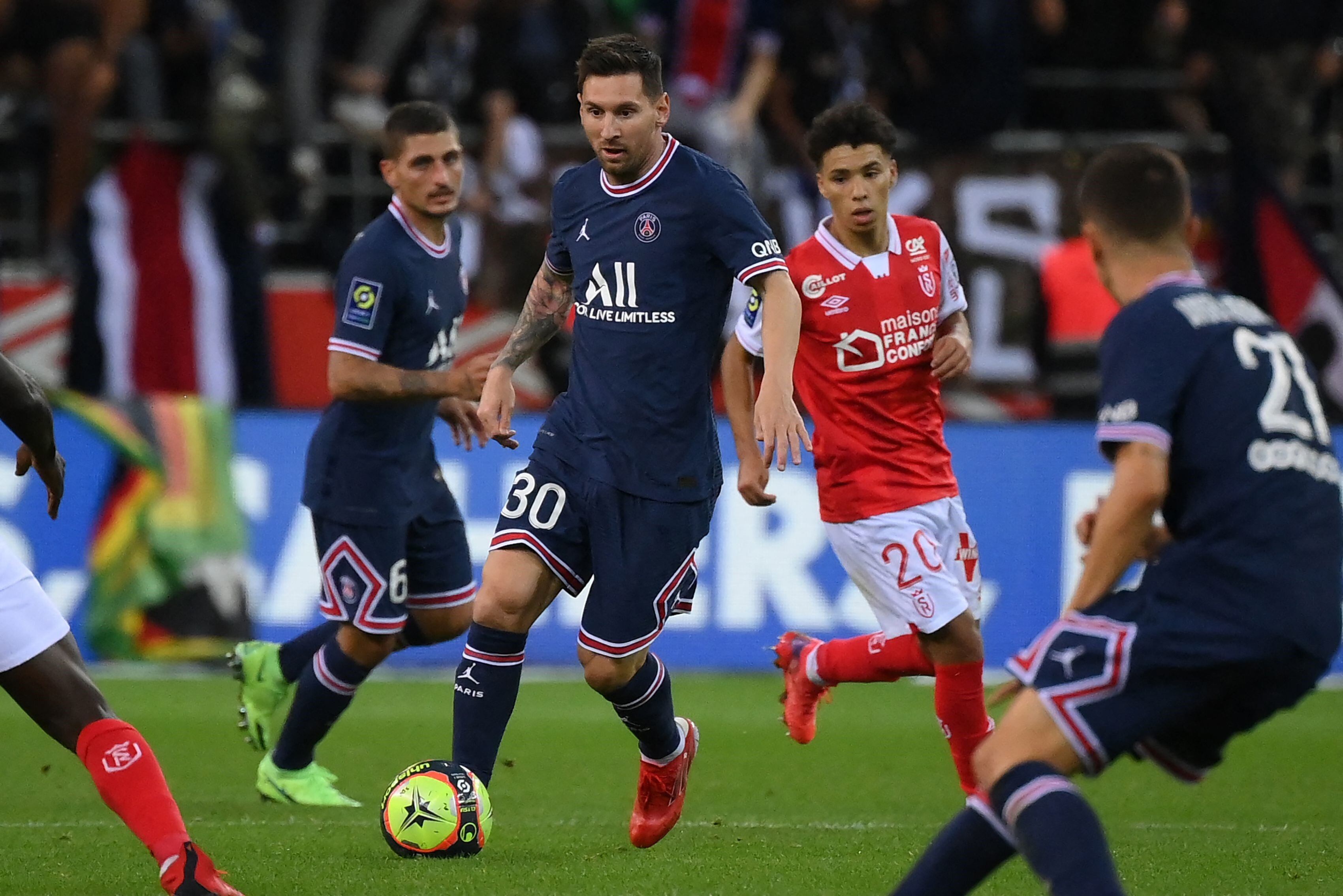 Las mejores fotos del debut de Lionel Messi con el PSG.