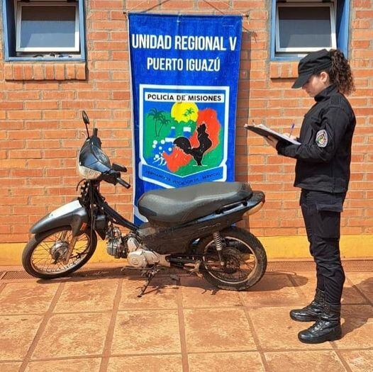 Wanda: recuperan motocicleta robada.