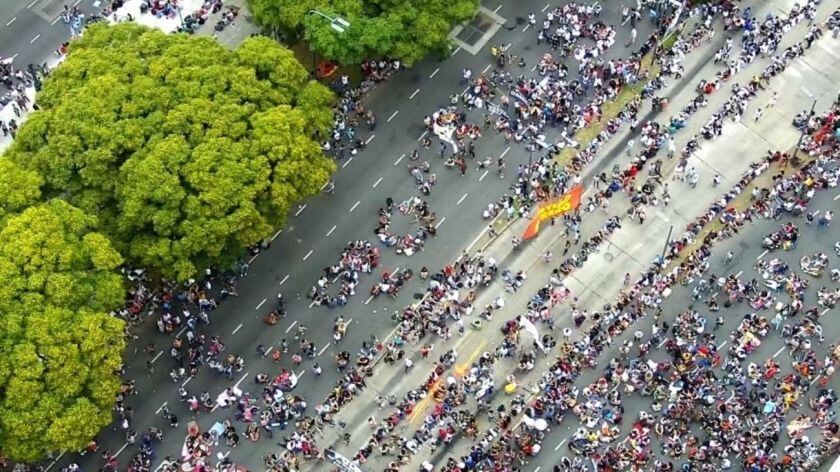 Organizaciones sociales reclaman trabajo frente al Ministerio de Desarrollo Social