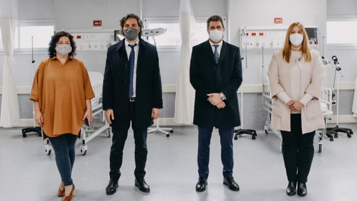 Cafiero-Vizzotti inauguraron un hospital en San Juan y le pidieron a la población que se vacune
