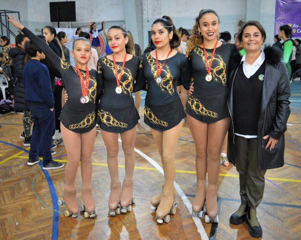 Muy buena participacion de patinadoras tresarroyenses del Club Olimpo en un torneo Interclubes de Mar del Plata