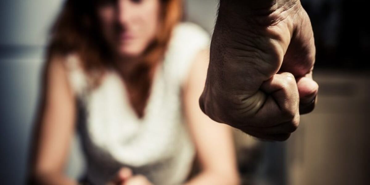 Un policía de Tres Arroyos fue imputado por violencia de género contra su pareja