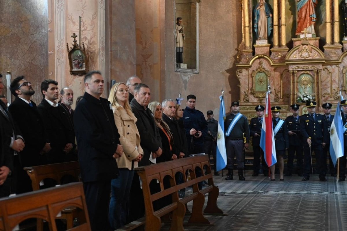 Davico participó de los actos por el aniversario de la Revolución de Mayo