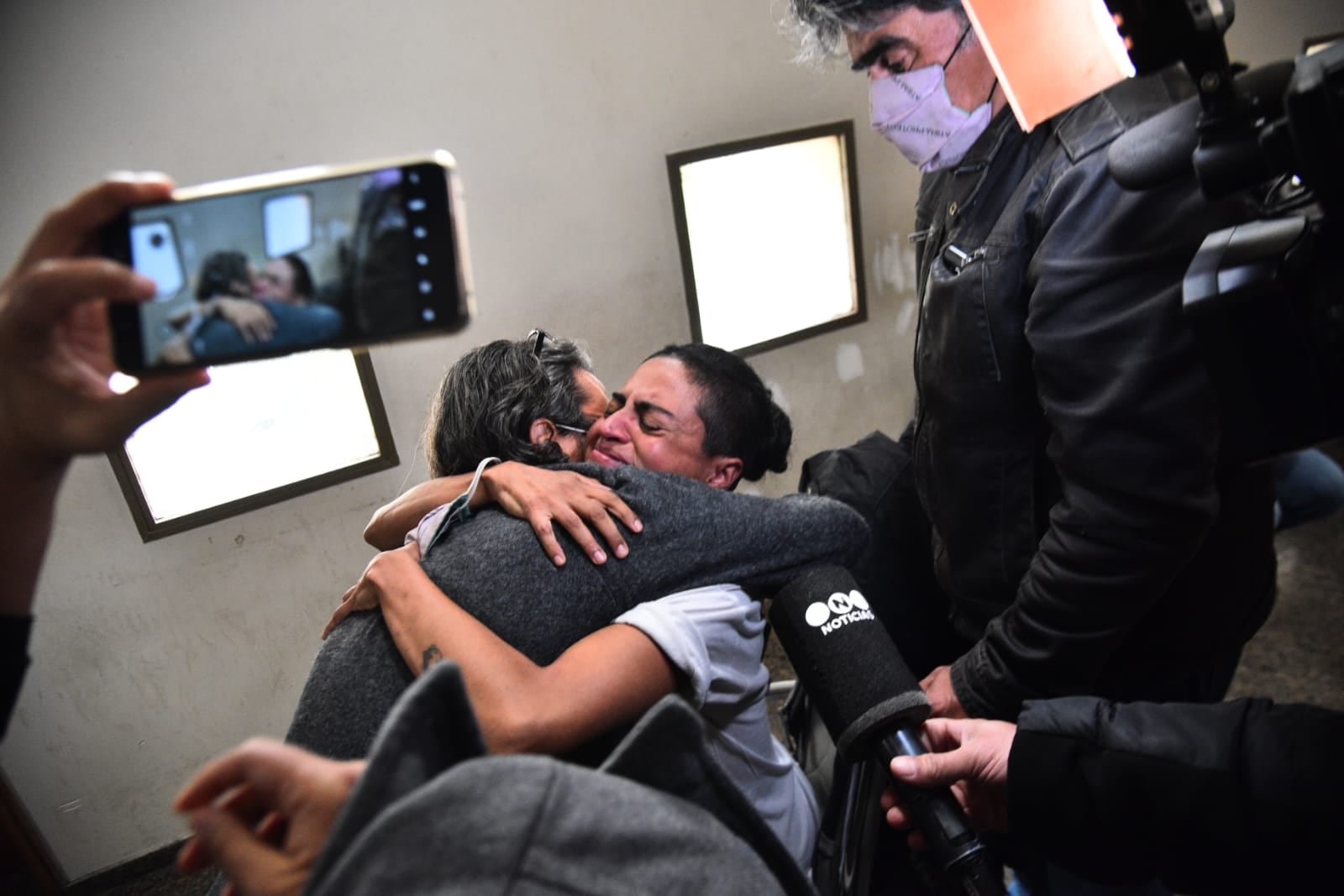 La emoción de Fernanda Guardia, sobreviviente de la Tragedia de la Circunvalación, luego de conocido el fallo contra Alan Amoedo. (Pedro Castillo/La Voz)