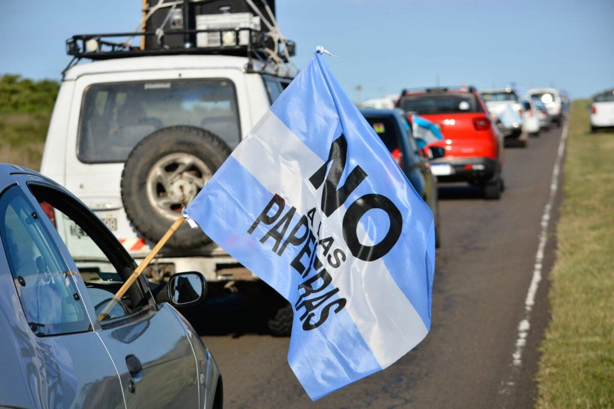 Marcha al Puente Internacional en contra de BOTNIA