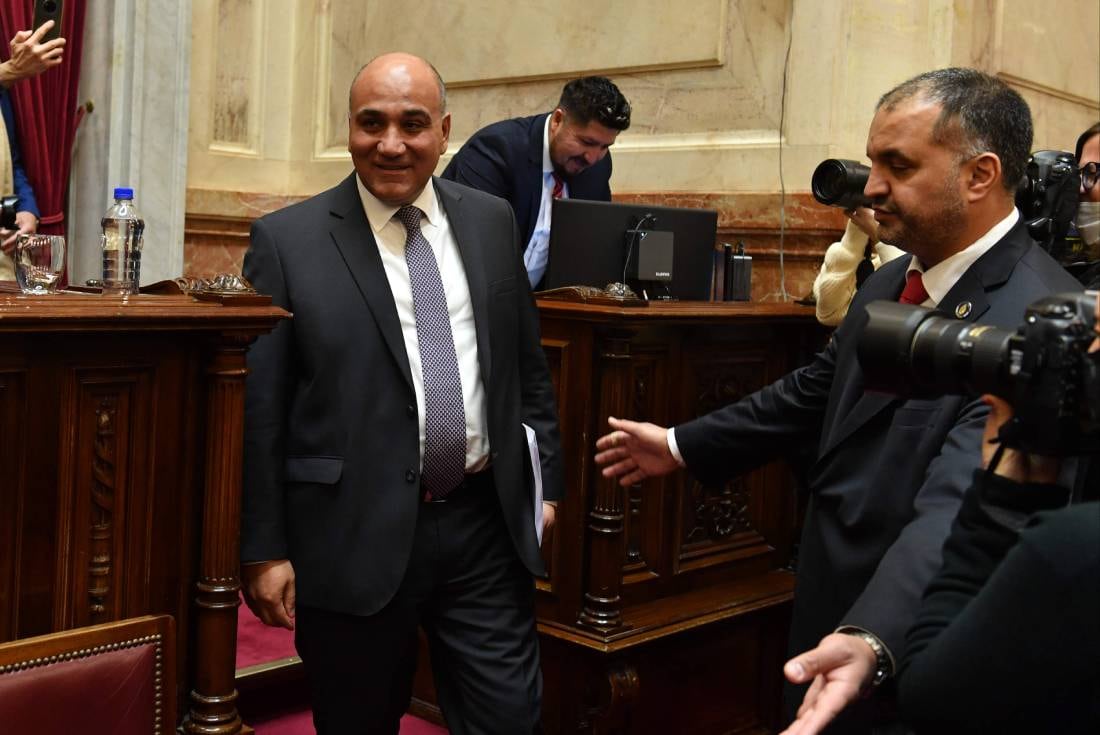 Juan Manzur encabeza la sesión informativa en el Senado (Foto: Comunicación Senado)