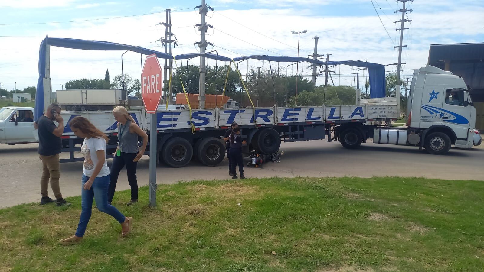 Accidente Arroyito motocicleta y camión ruta 19