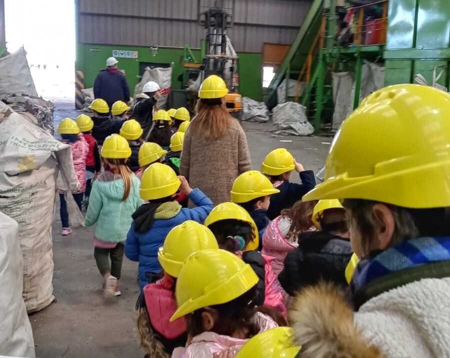 Alumnos del Jardín Hogar San José visitaron la Planta de Residuos de Tres Arroyos