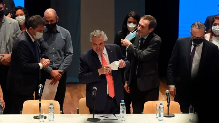 El Presidente se presentó en el Centro Cultural Kirchner junto al Consejo Federal de Seguridad. 