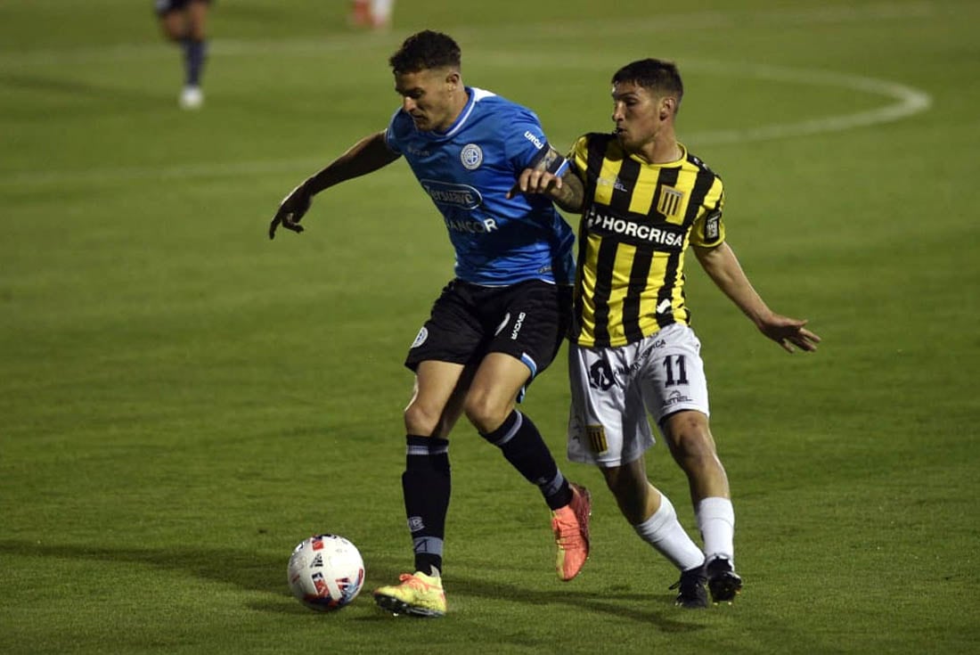 Belgrano ante Almirante Brown, en el Gigante de Alberdi, por la fecha 25 de la Primera Nacional. (Facundo Luque / La Voz).