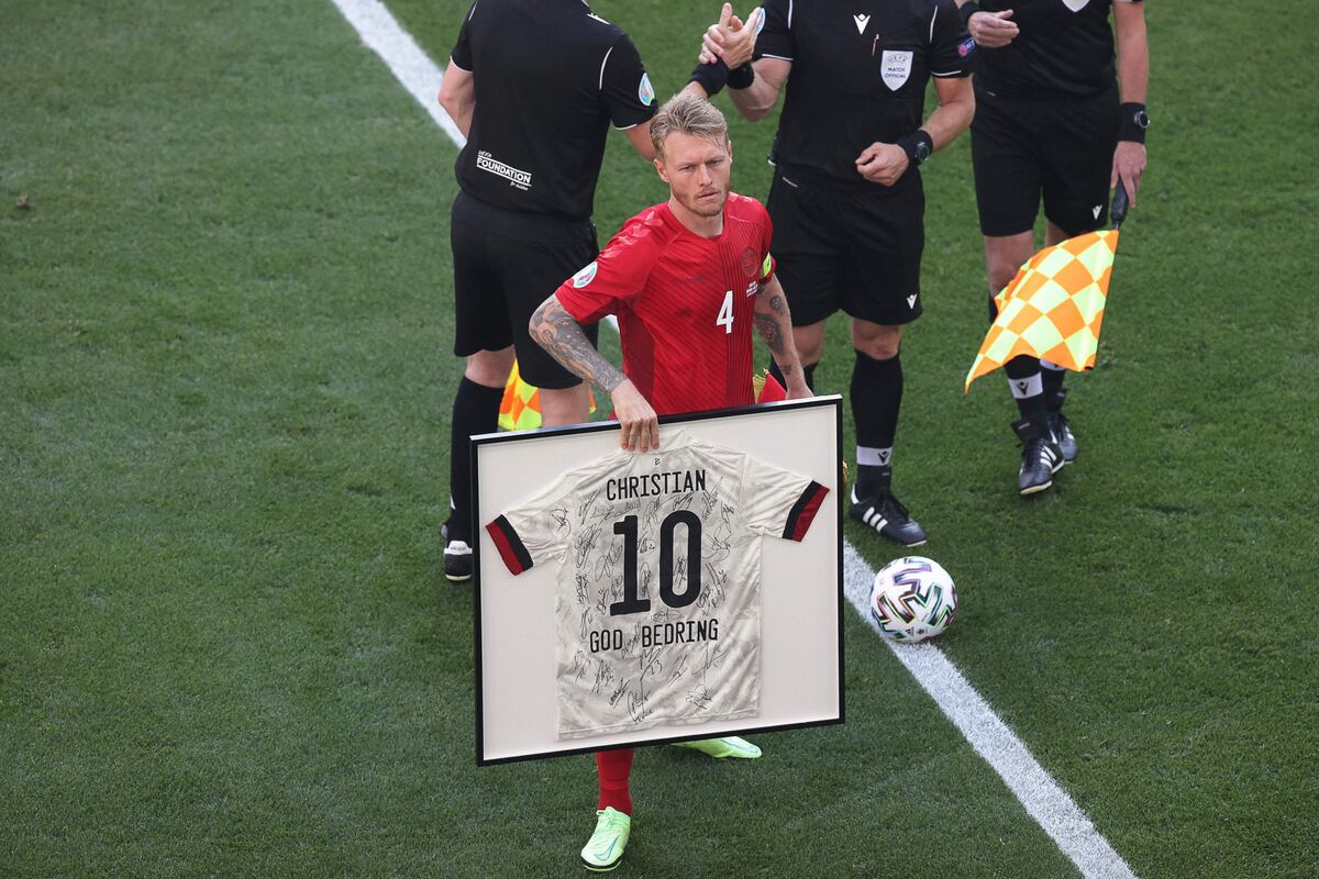 Eurocopa: banderas, juego detenido y camisetas en homenaje a Christian Eriksen