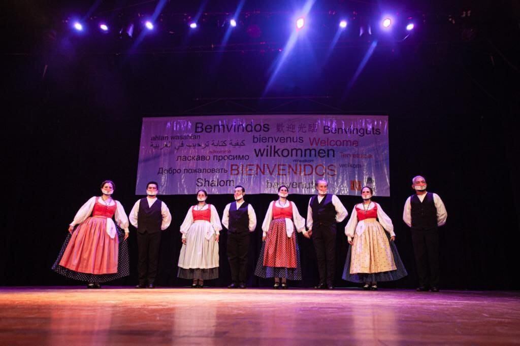 Exitosa “Noche de danzas del Mundo” en la sala Niní Marshall