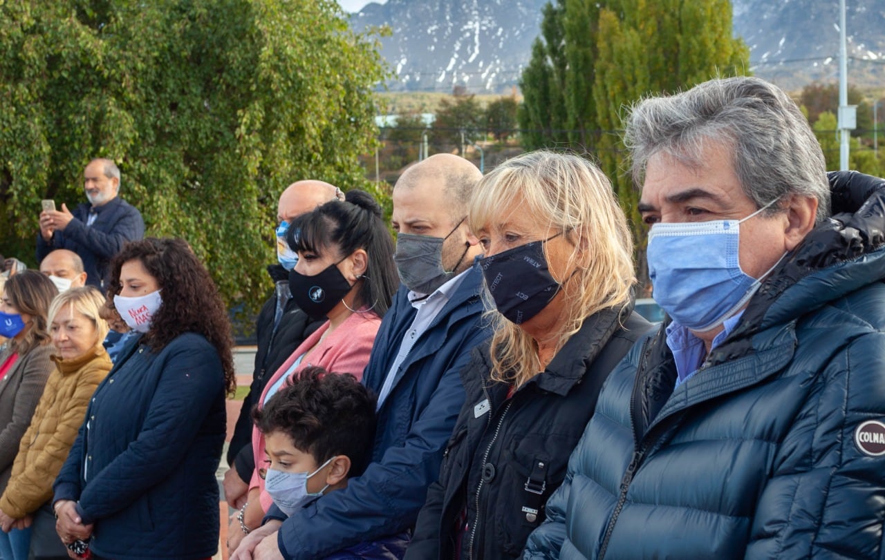 El acto se realizó en la Plaza de la Memoria de la ciudad de Ushuaia.