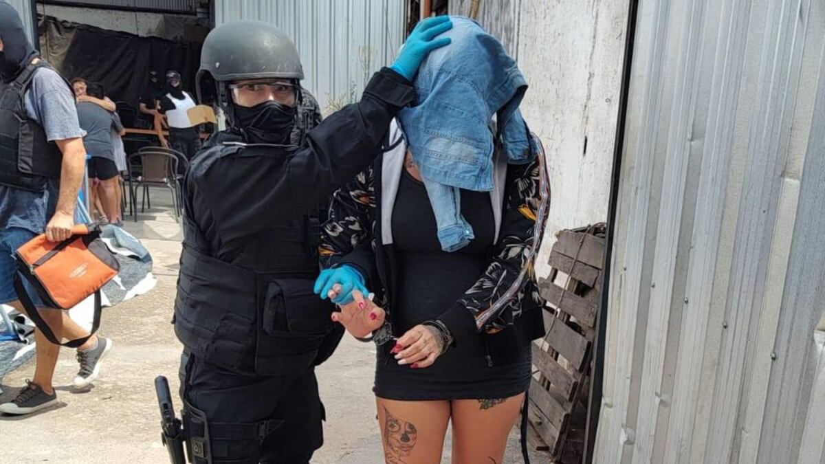 Una mujer fue detenida por la investigación a una banda que vendía drogas en Córdoba
