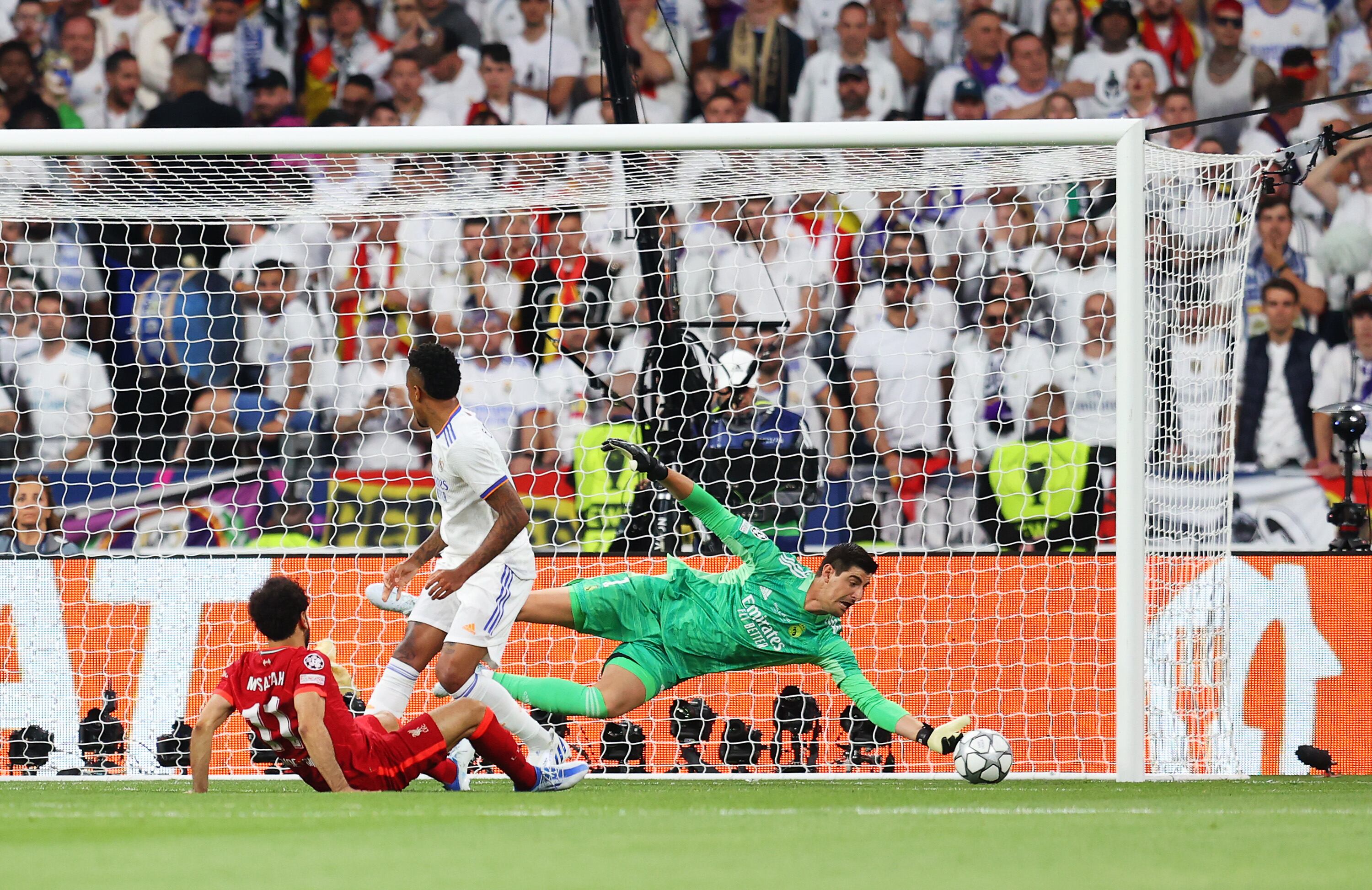 Thibaut Courtois es la figura del partido.