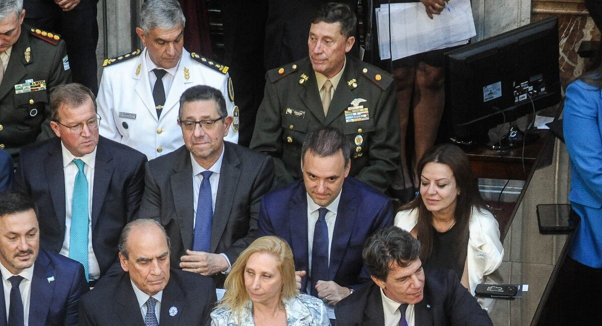 Javier Milei reveló la razón del despido del jefe de Casa Militar: “Karina no se sentía cómoda con él”