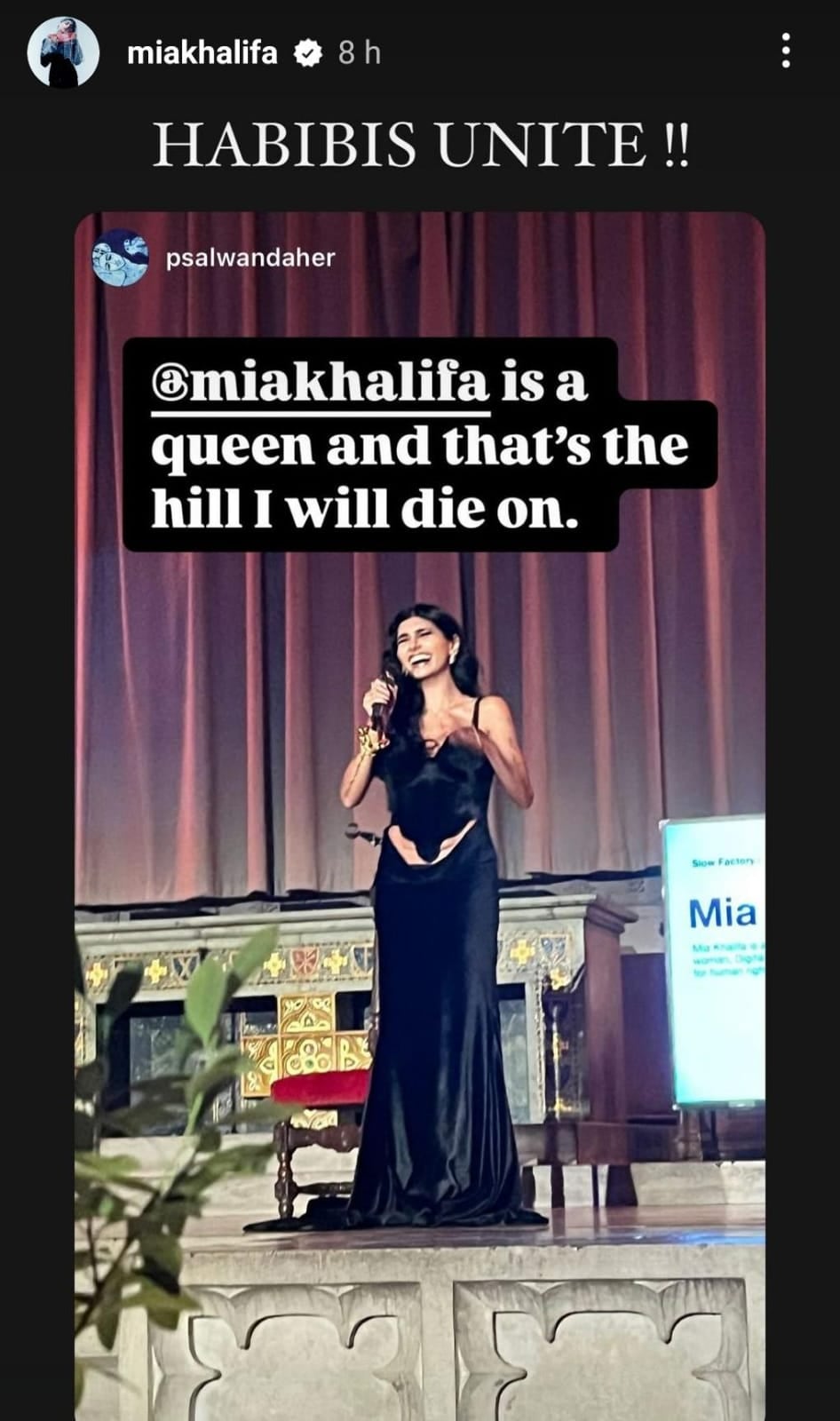 Mia Khalifa encendió Instagram con un corset mega escotado