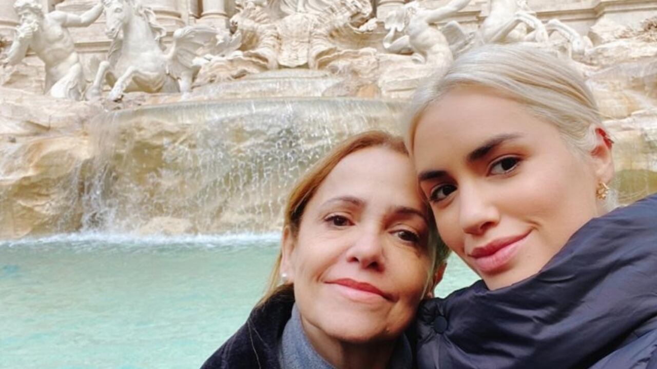 Lali y su madre.