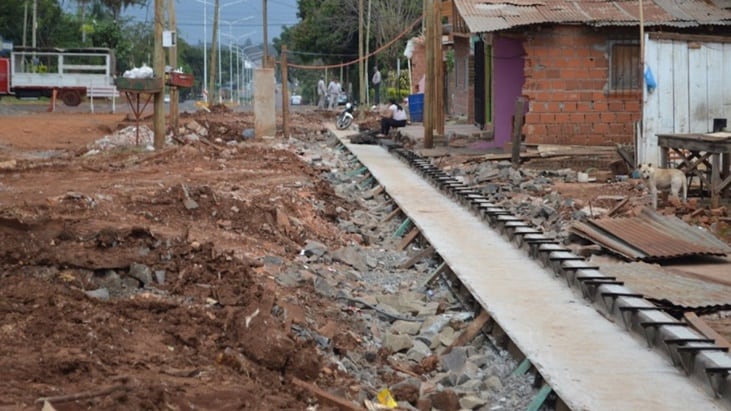 La chacra 96 de la ciudad de Posadas se halla en obras de cordón cuneta.