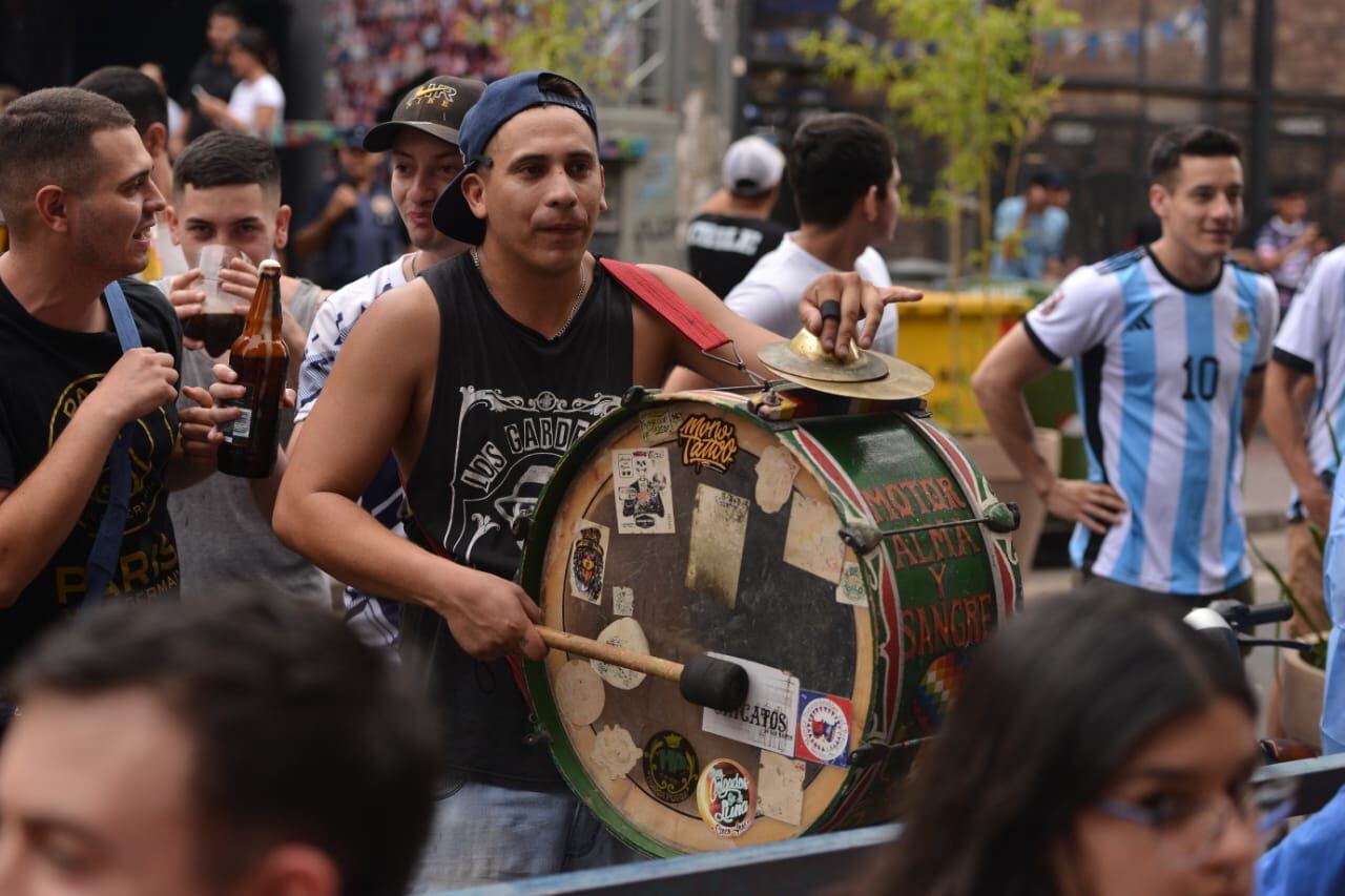 En fotos: los cordobeses y el aguante a la selección argentina en el cruce contra Países Bajos