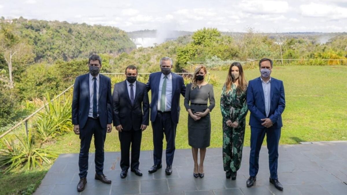 Alberto Fernández anunció la vuelta del Programa Previaje en Iguazú y mencionó a Fabiola Yañez