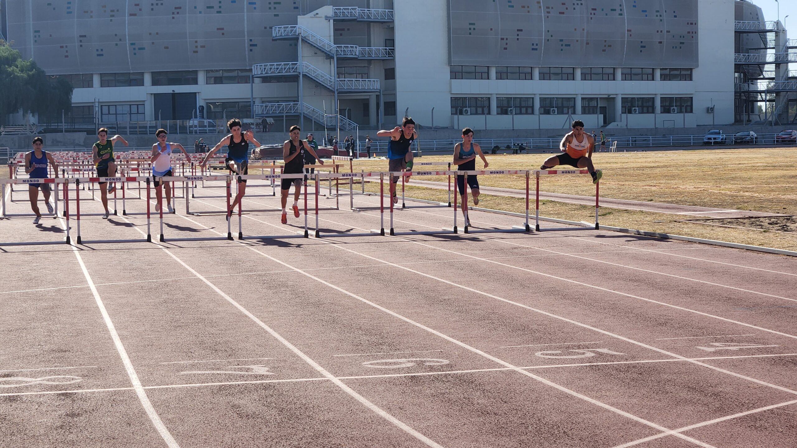 Se realizó en Mendoza el Nacional U20 de atletismo con una gran convocatoria de deportistas de todo el país.