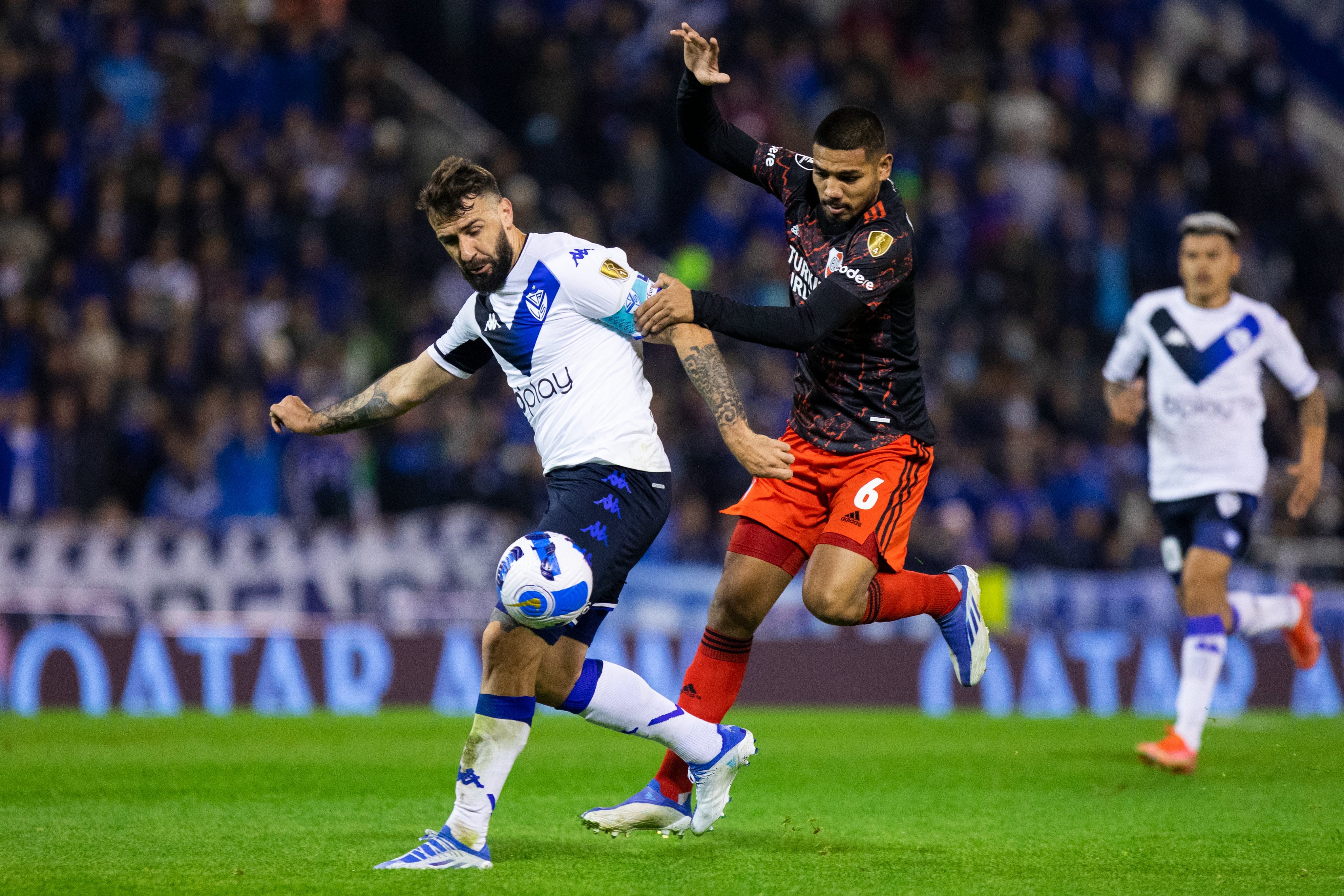 Vélez se enfrenta a River