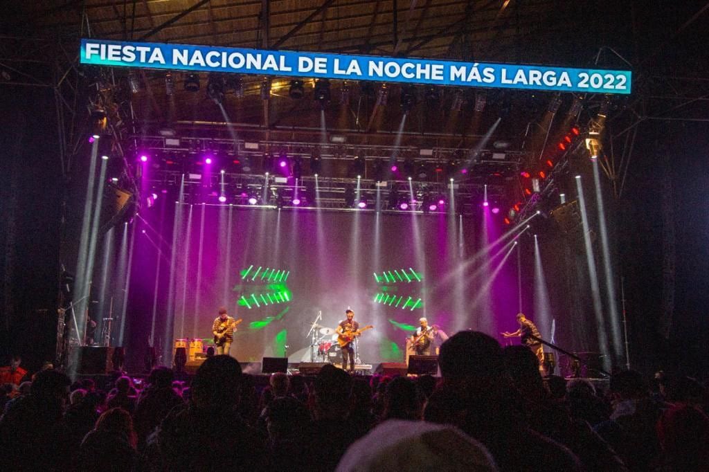 Éxito total para la tercer noche de la Fiesta Nacional de la Noche Más Larga.