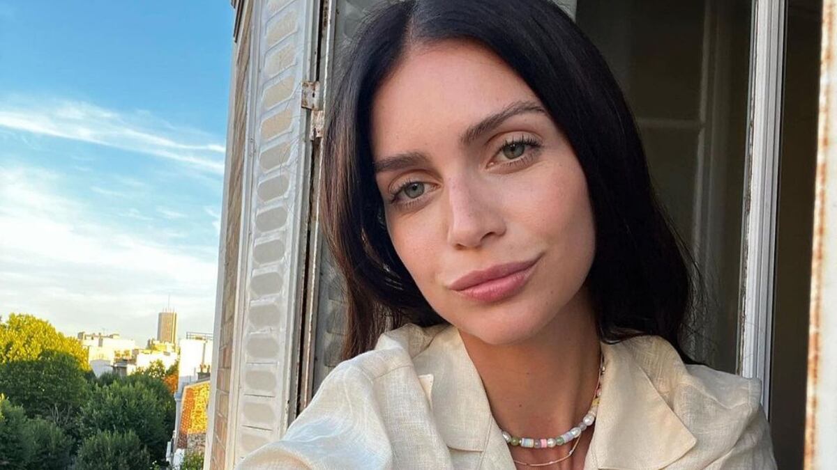 Zaira Nara deslumbró a puro brillo y con una minifalda animal print en un desfile
