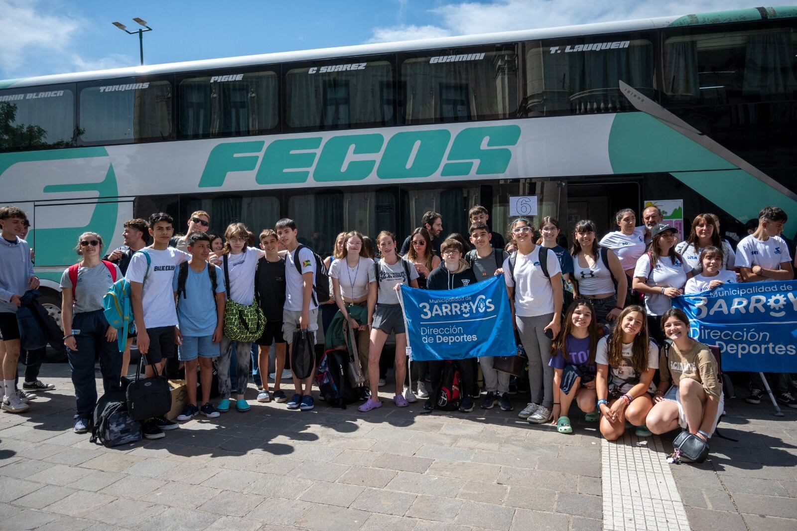 Partieron rumbo a Mar del Plata los 120 representantes de Tres Arroyos en la final de los Juegos Bonaerenses